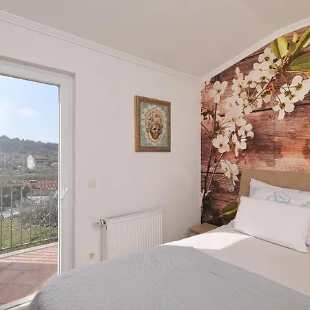Sipina Penthouse