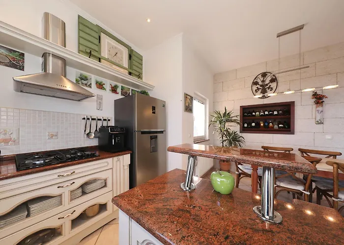 Sipina Penthouse